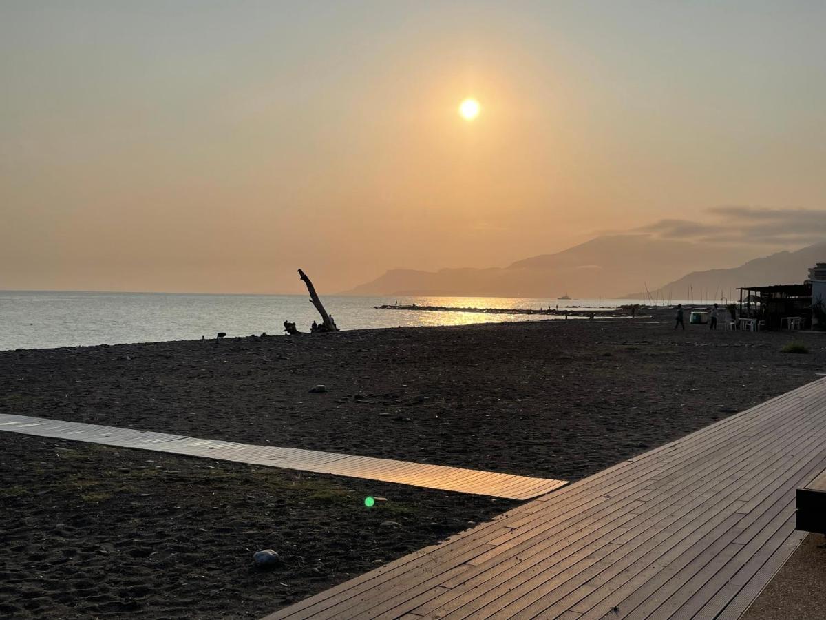 Appartamento Villa Rita A 100 M Dal Mare! Vallecrosia Zewnętrze zdjęcie